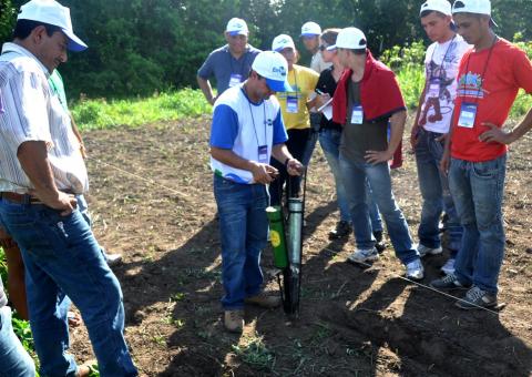 Profissionais preparam-se para atuar com culturas no interior do Estado